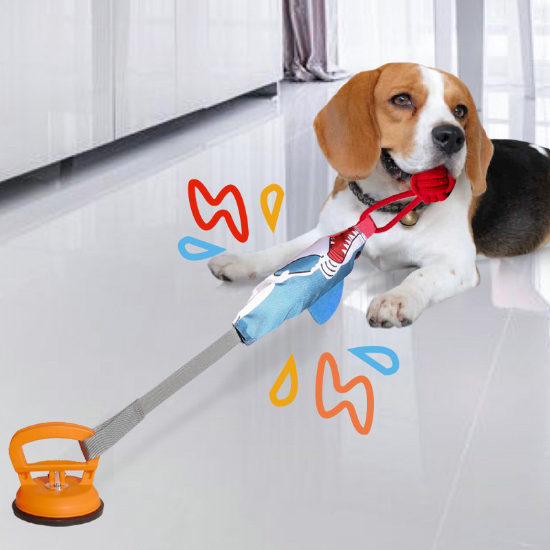 吸盤付き犬用おもちゃ、ハンズフリーで楽しく遊べる綿ロープ結び - Suction Cup Dog Tug Toy のレビューと価格